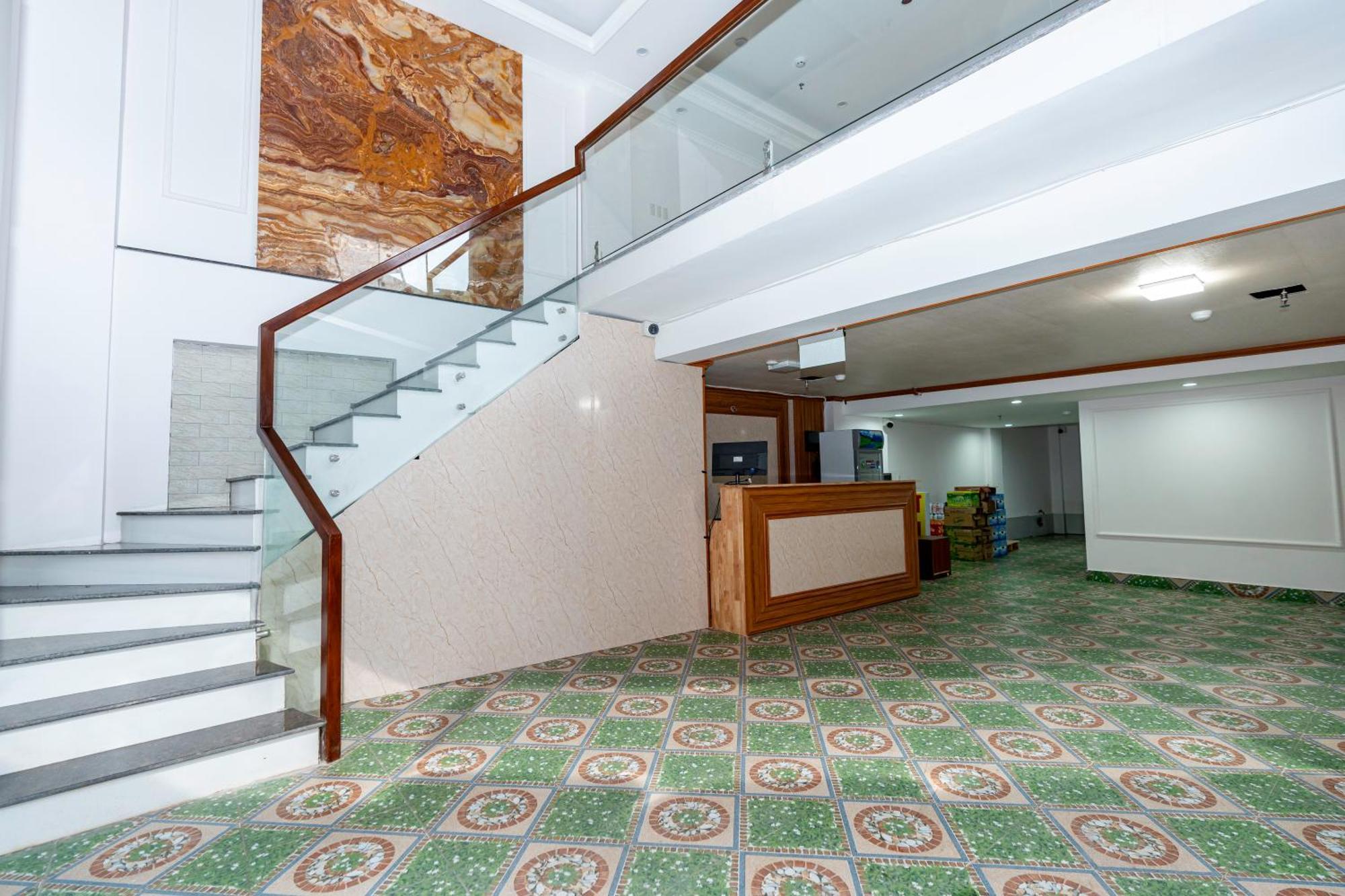Light Hotel Ha Noi - Near Aeon Mall Long Bien — Photos 2