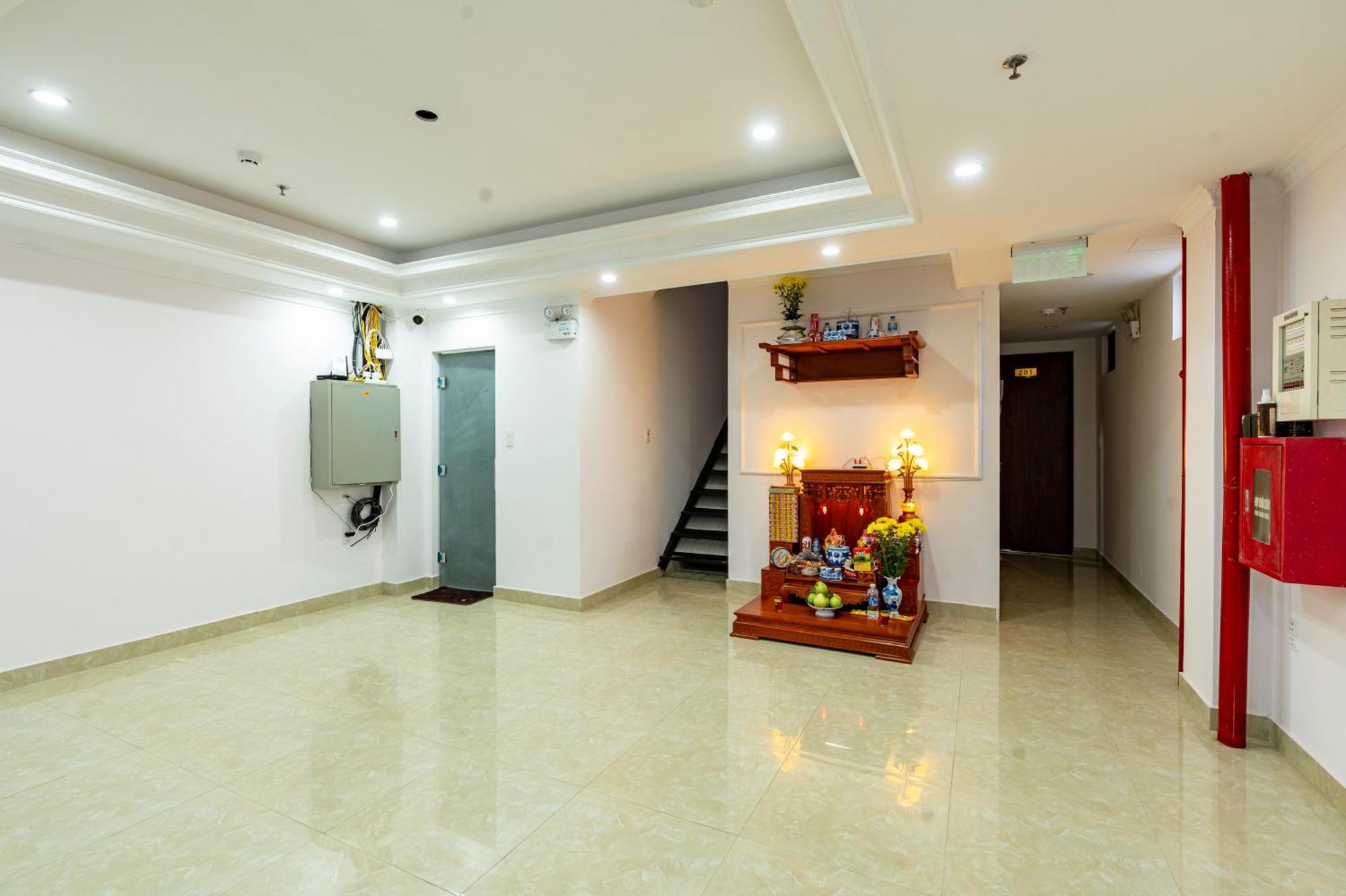 Light Hotel Ha Noi - Near Aeon Mall Long Bien — Photos 1